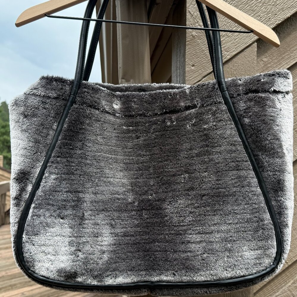 RARE EUC Chinese Laundry Gray Teddy Vegan Overnight Bag